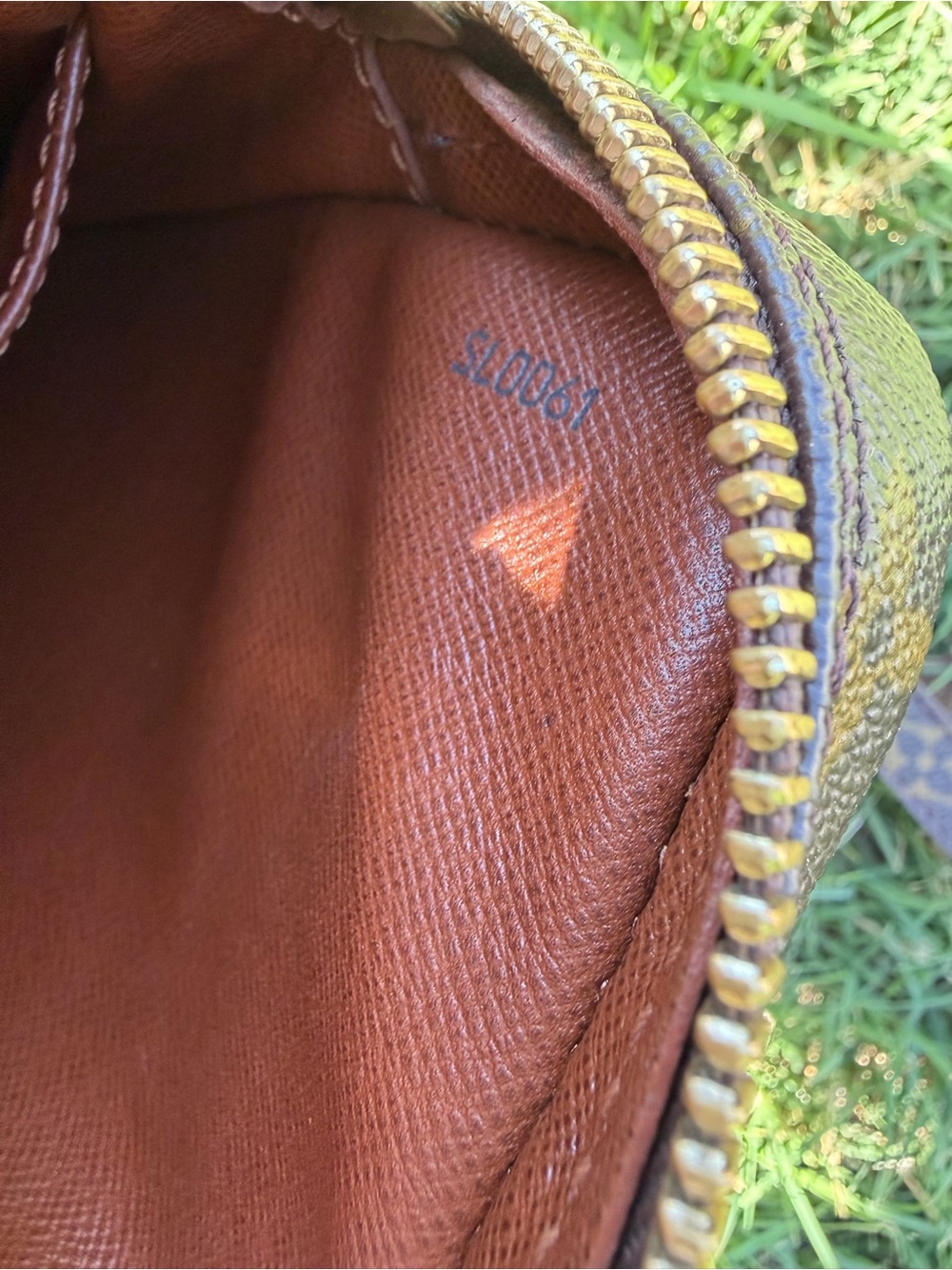 Authentic Louis Vuitton Danube Bag Made in France - Picture 8 of 16